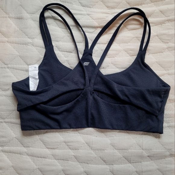 Fabletics Strappy Sports Bra Black Medium - Picture 2 of 6